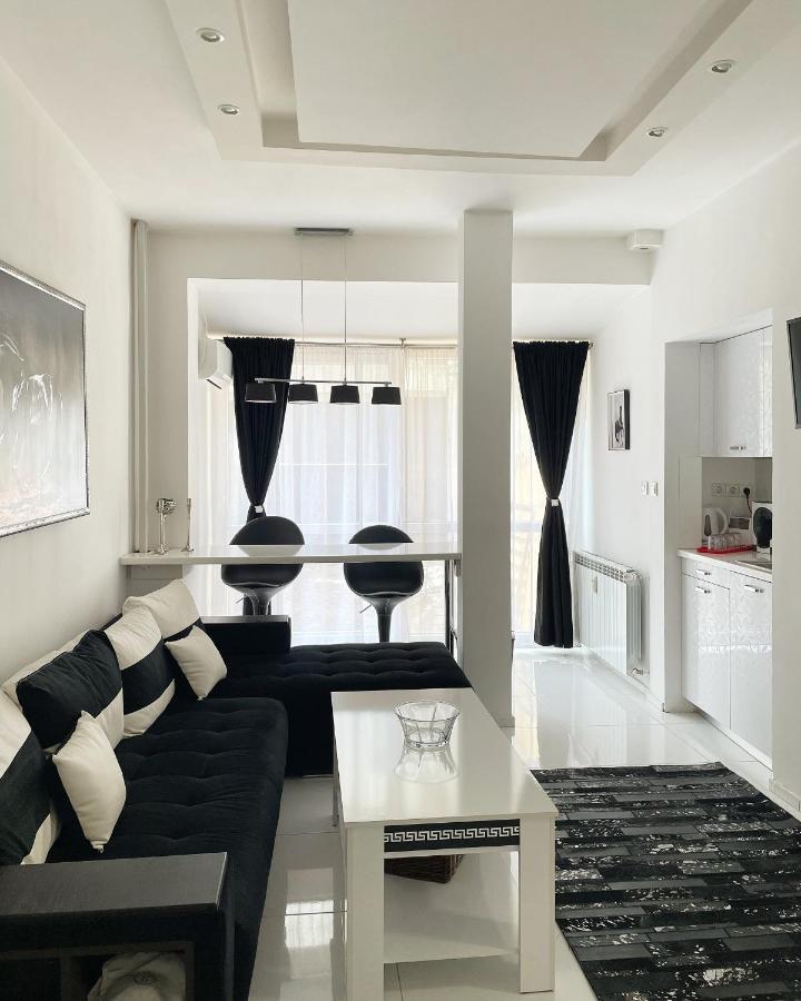 Zero-Waste Studio Apartment In Central Sofía Exterior foto