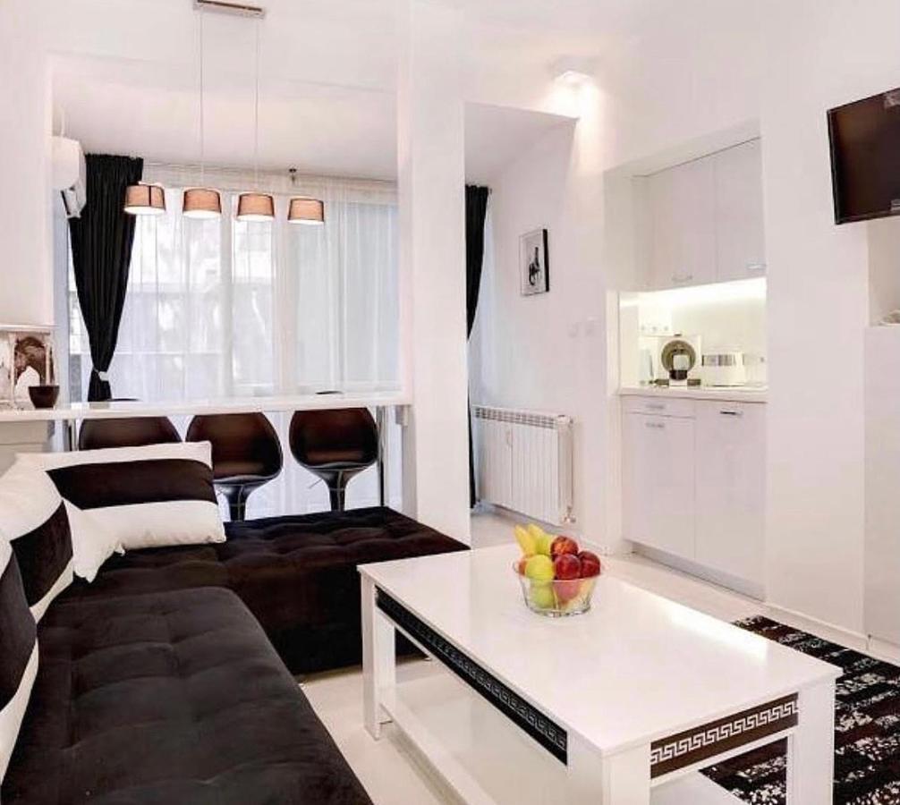 Zero-Waste Studio Apartment In Central Sofía Exterior foto